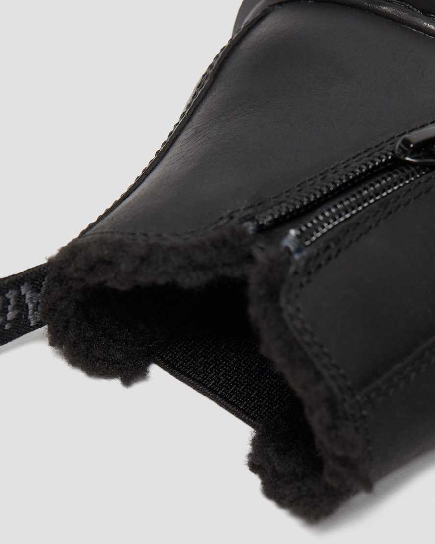 Černé dětské boty dr. martens 2976 s podšívkou z umělé kožešiny chelsea