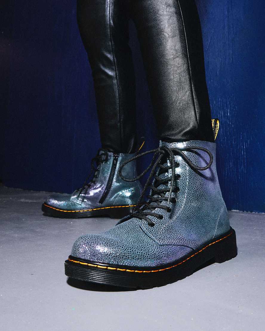 dětské šněrovací boty dr. martens 1460 pascal iridescent v tmavě modré barvě