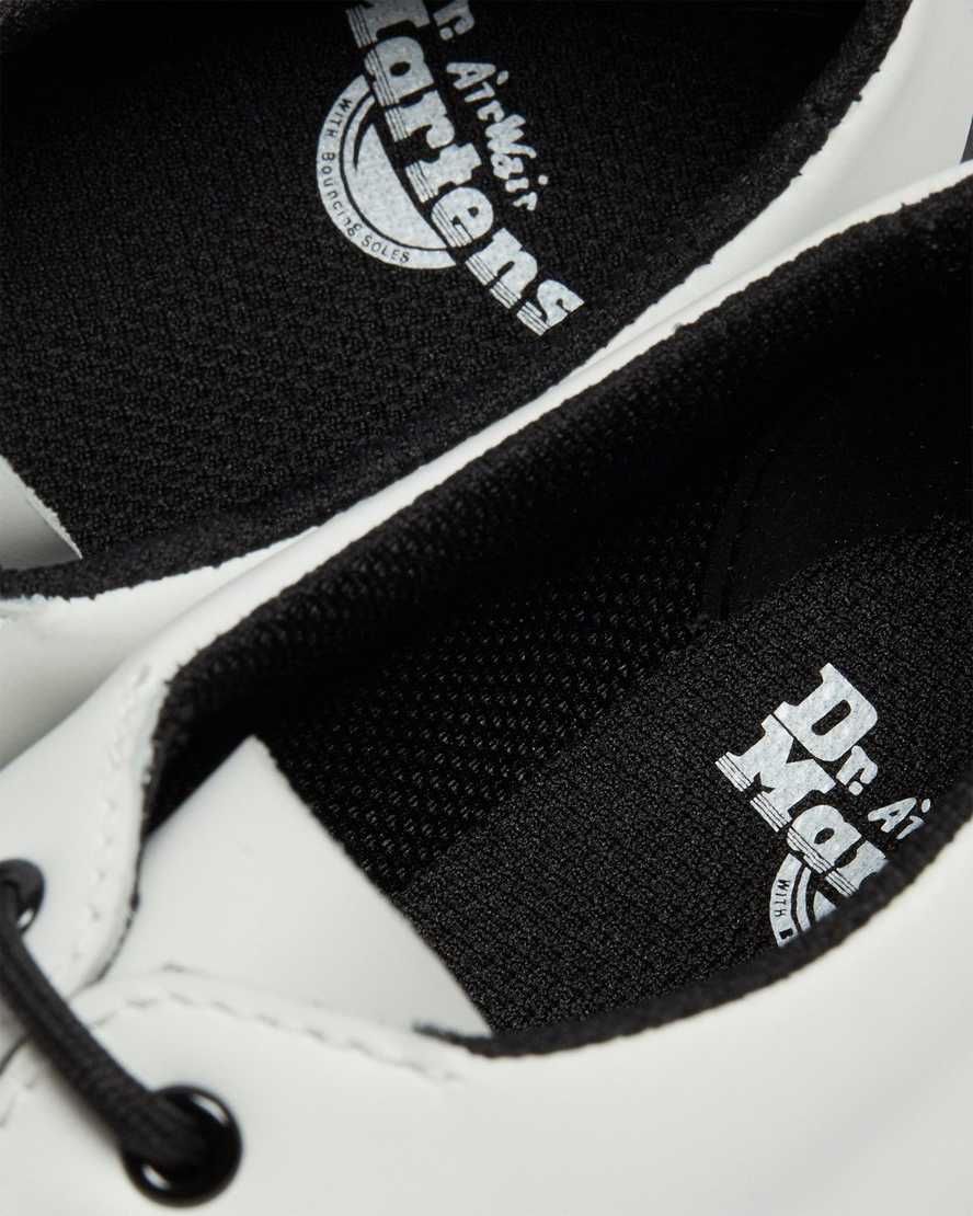 bílé dětské šněrovací boty dr. martens 1461