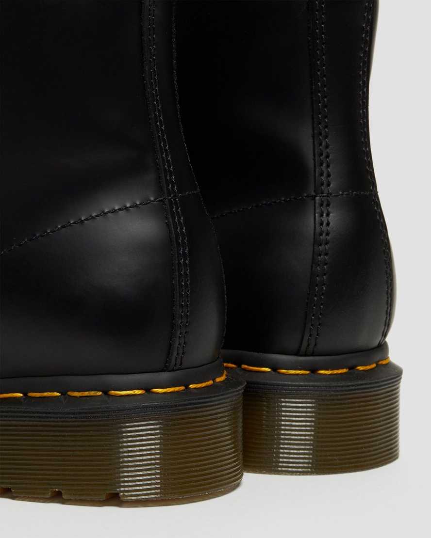 Černé pánské kotníkové boty dr. martens 101 yellow stitch smooth