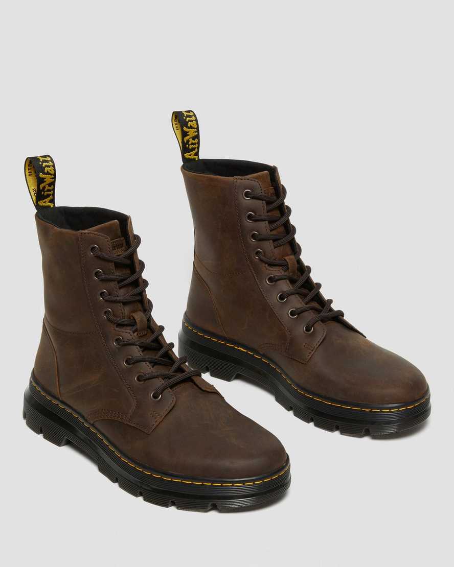 hnědé pánské volnočasové boty dr. martens combs crazy horse