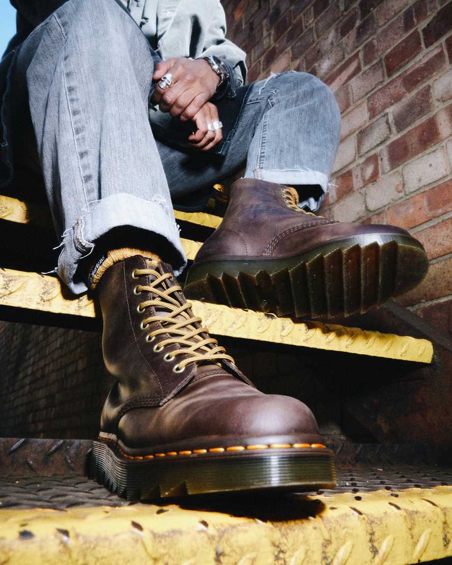 hnědé pánské volnočasové boty dr. martens 1460 pascal ziggy