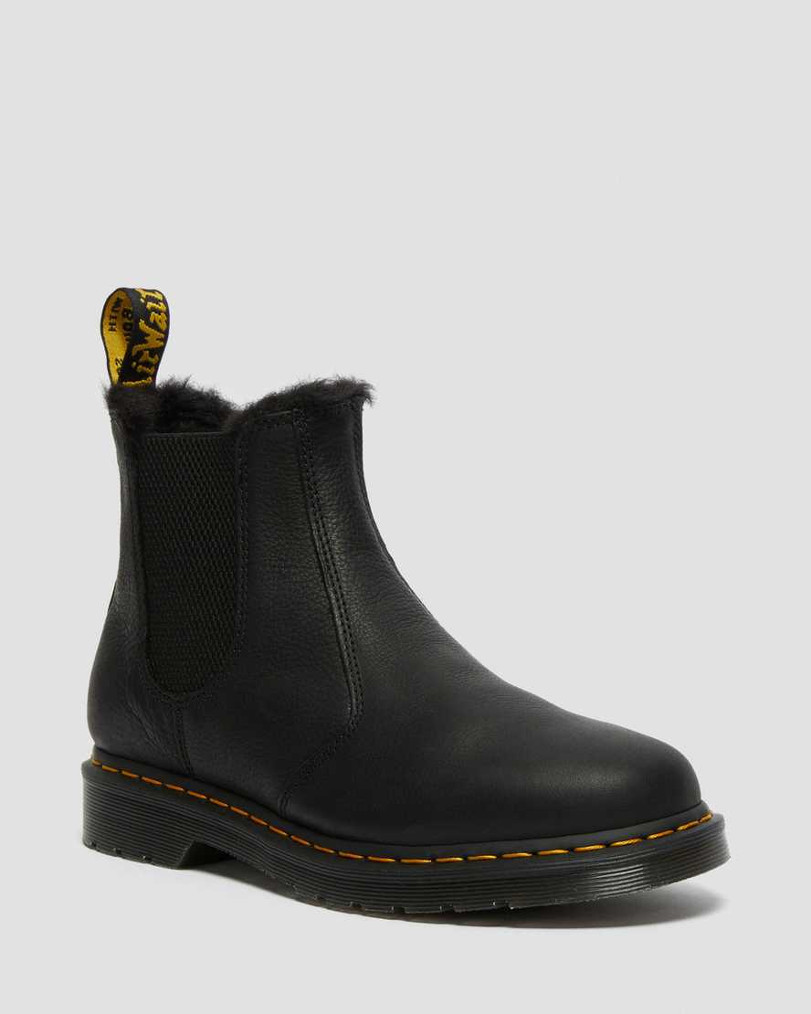 Černé pánské boty dr. martens 2976 s podšívkou z umělé kožešiny chelsea