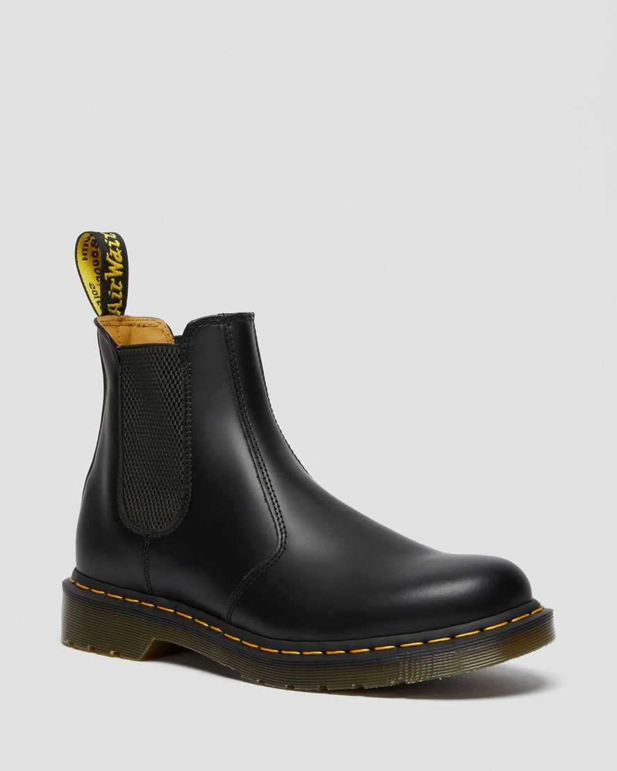 Černé pánské boty dr. martens 2976 yellow stitch smooth chelsea