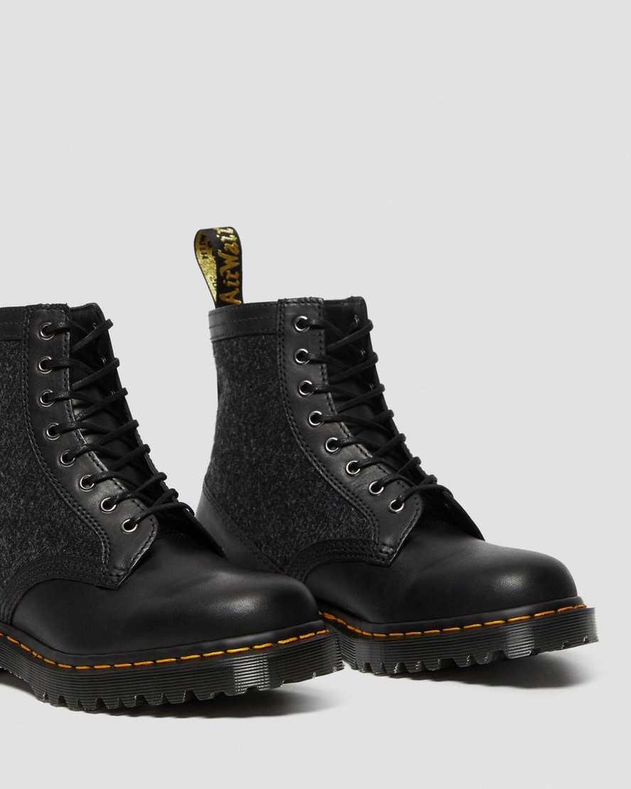 Černé pánské šněrovací boty dr. martens 1460 harris tweed