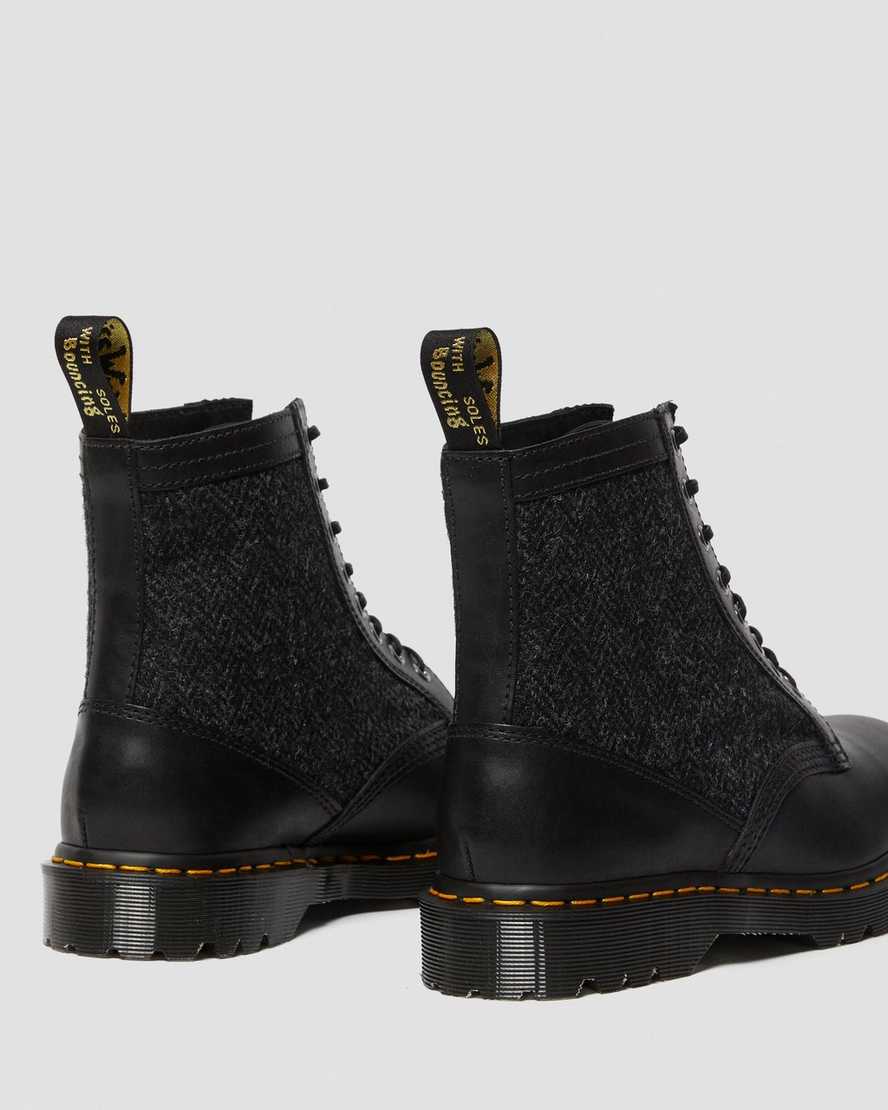 Černé pánské šněrovací boty dr. martens 1460 harris tweed