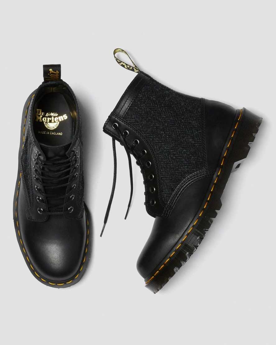 Černé pánské šněrovací boty dr. martens 1460 harris tweed