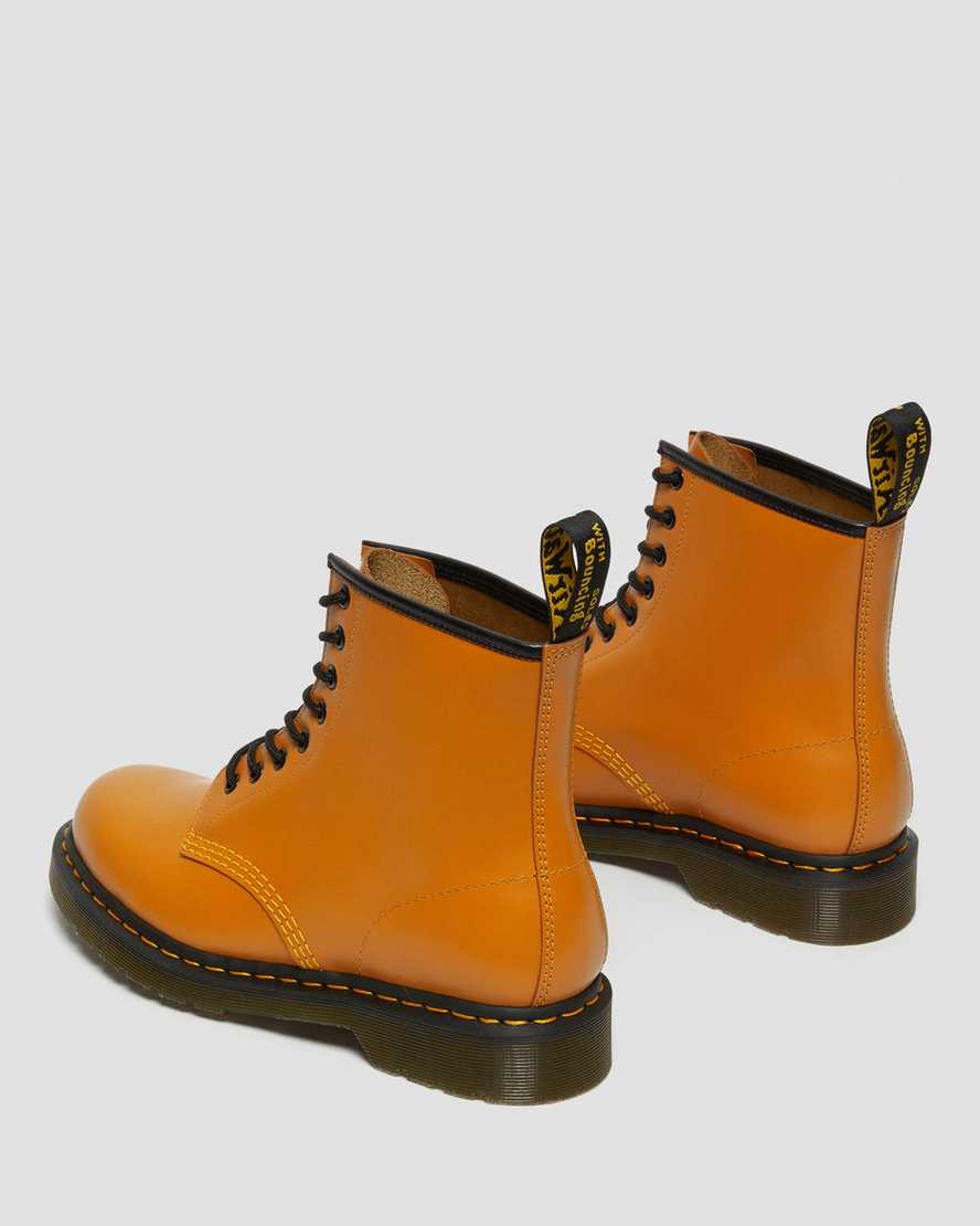 oranžové pánské šněrovací boty dr. martens 1460 smooth