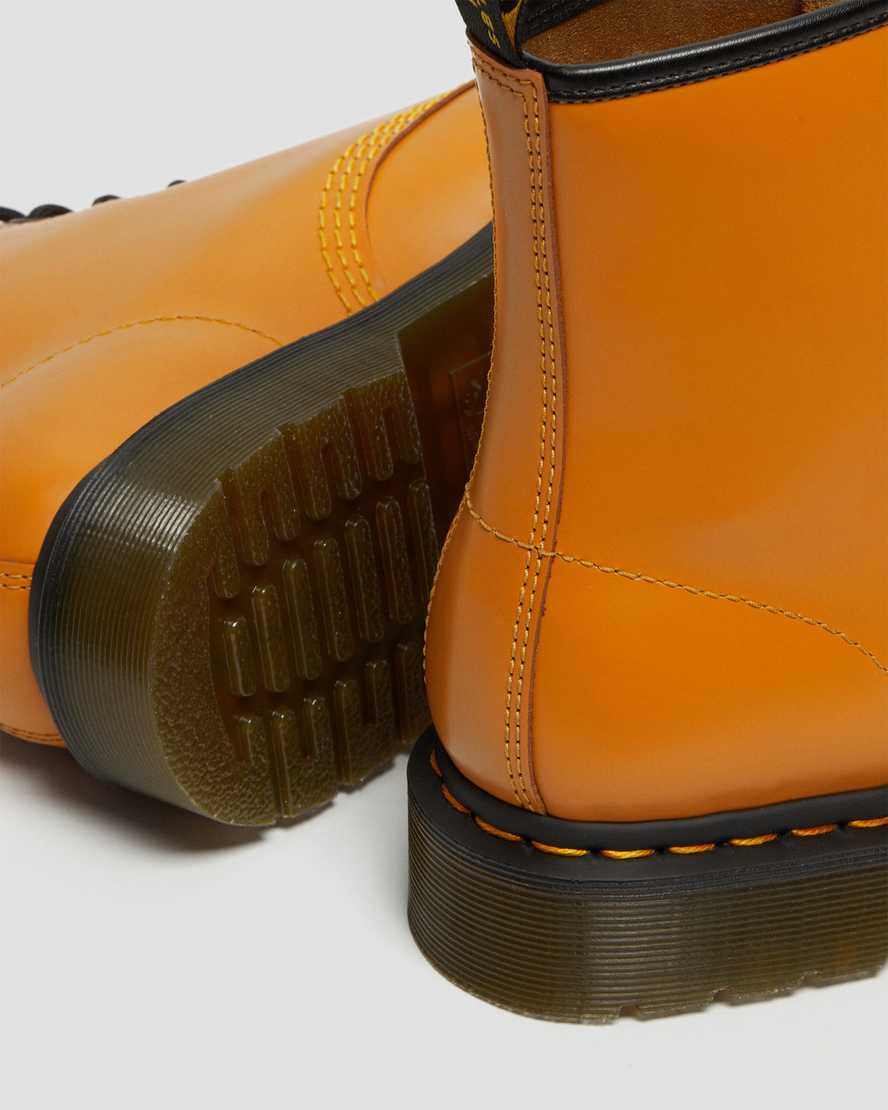 oranžové pánské šněrovací boty dr. martens 1460 smooth