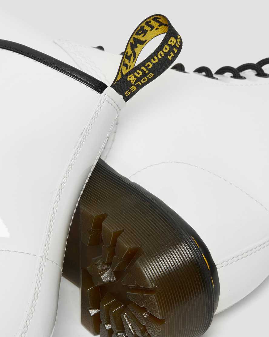 bílé pánské šněrovací boty dr. martens 1460 bex patent