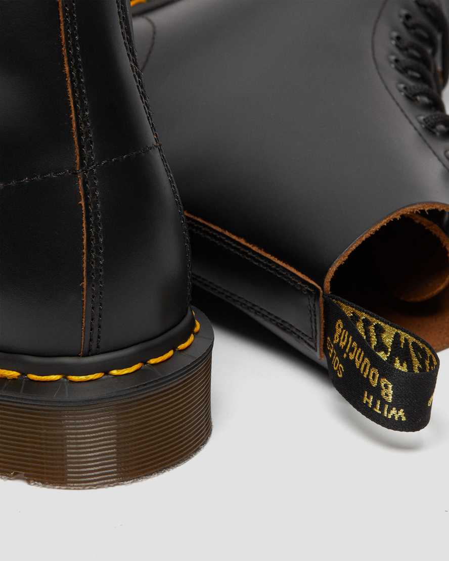 Černé pánské šněrovací boty dr. martens 1460 vintage made in england