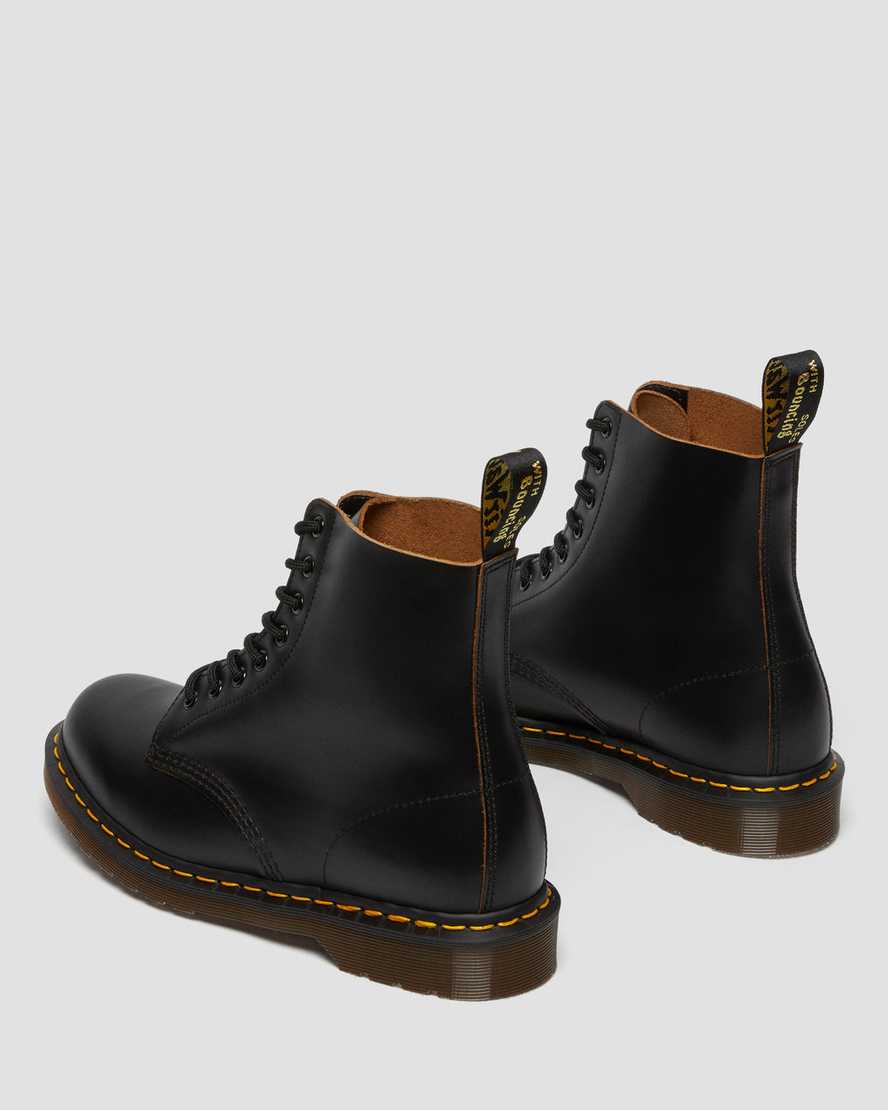 Černé pánské šněrovací boty dr. martens 1460 vintage made in england
