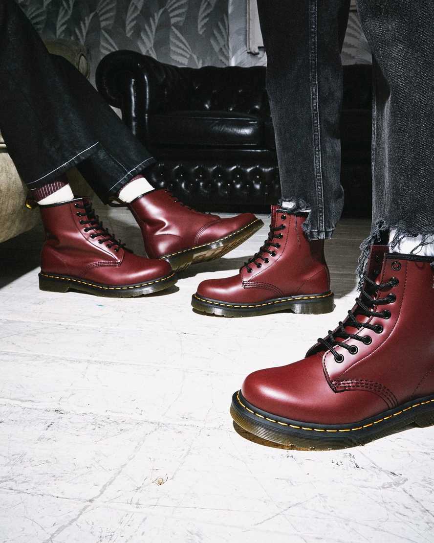 Červené pánské šněrovací boty dr. martens 1460 smooth