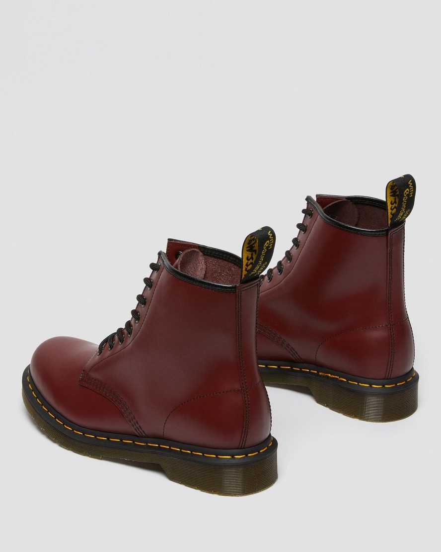 Červené pánské šněrovací boty dr. martens 1460 smooth