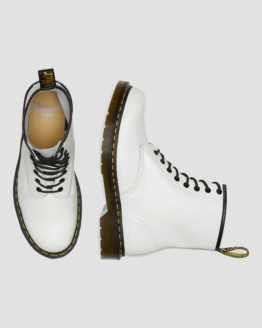 bílé pánské šněrovací boty dr. martens 1460 smooth