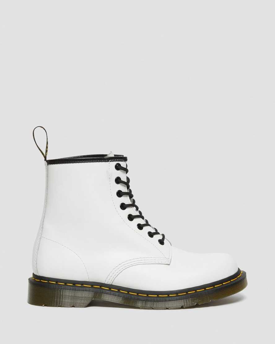 bílé pánské šněrovací boty dr. martens 1460 smooth