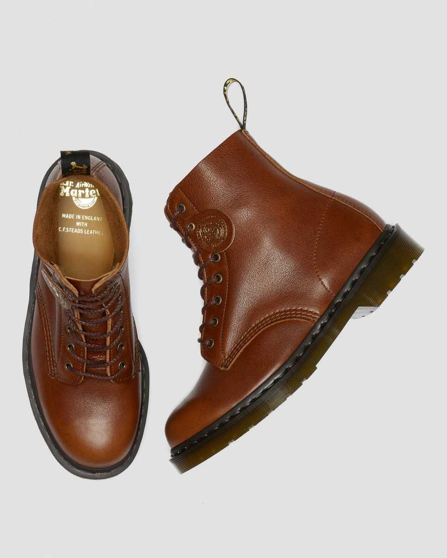 hnědé pánské šněrovací boty dr. martens 1460 pascal