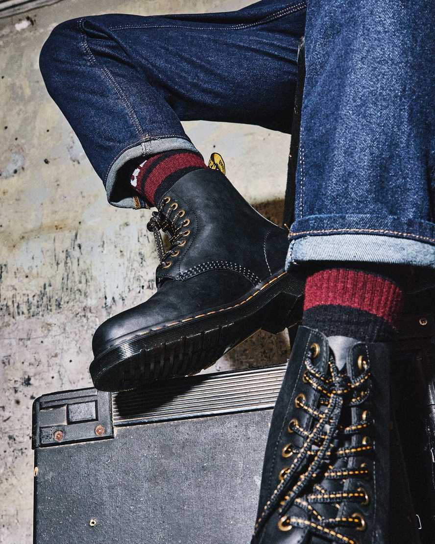 Černé pánské šněrovací boty dr. martens 1460 pascal