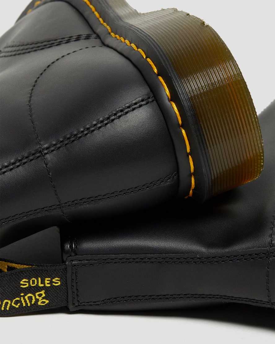 Černé pánské šněrovací boty dr. martens 1460 nappa