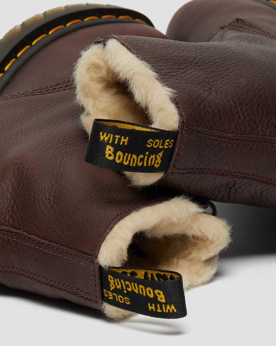hnědé pánské boty dr. martens 1460 pascal s podšívkou z umělé kožešiny