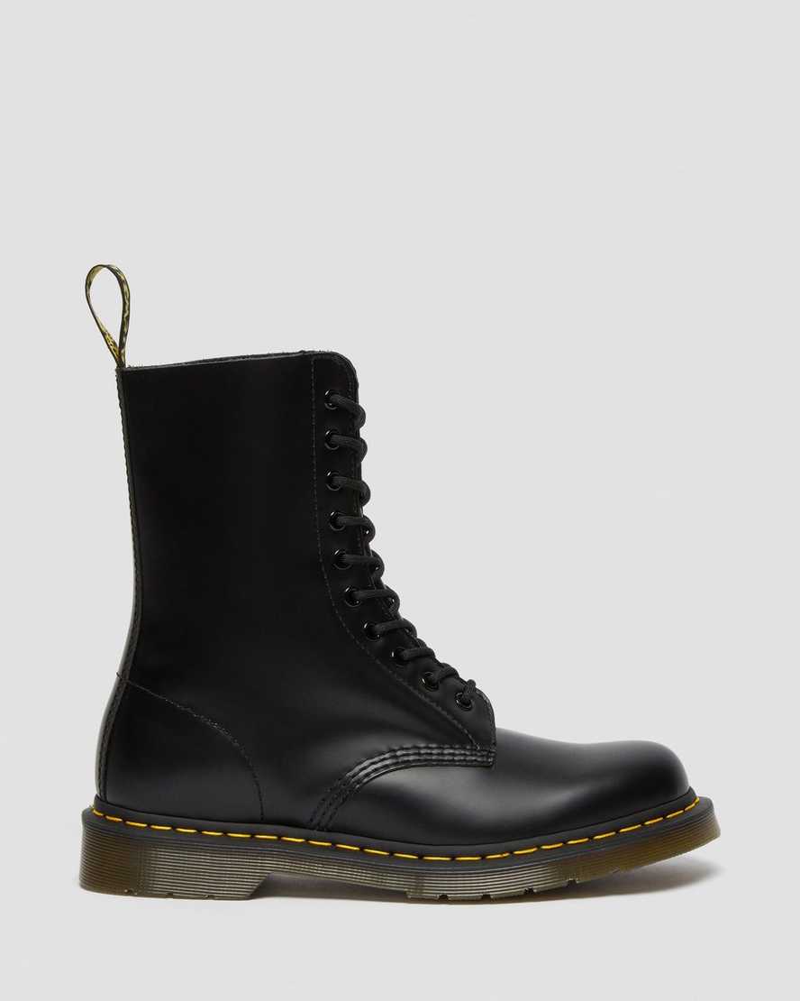 Černé pánské boty dr. martens 1490 smooth do poloviny lýtek