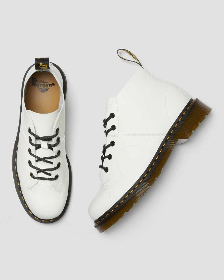 bílé pánské boty dr. martens church smooth monkey