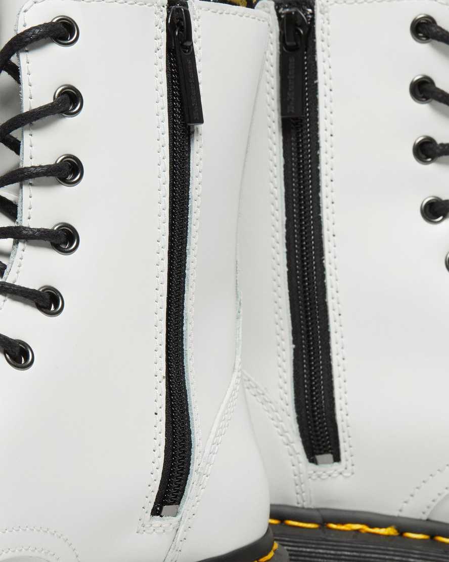 bílé pánské boty na platformě dr. martens jadon smooth
