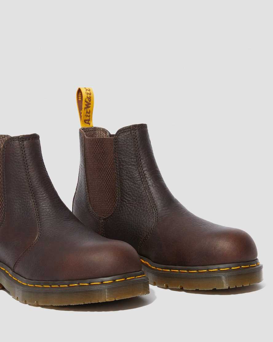 hnědé pánské pracovní boty dr. martens fellside chelsea