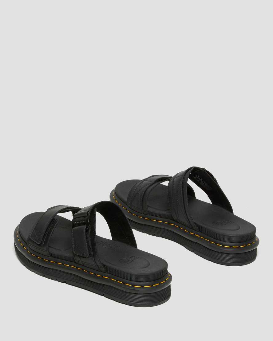 Černé pánské nazouvací sandály dr. martens chilton