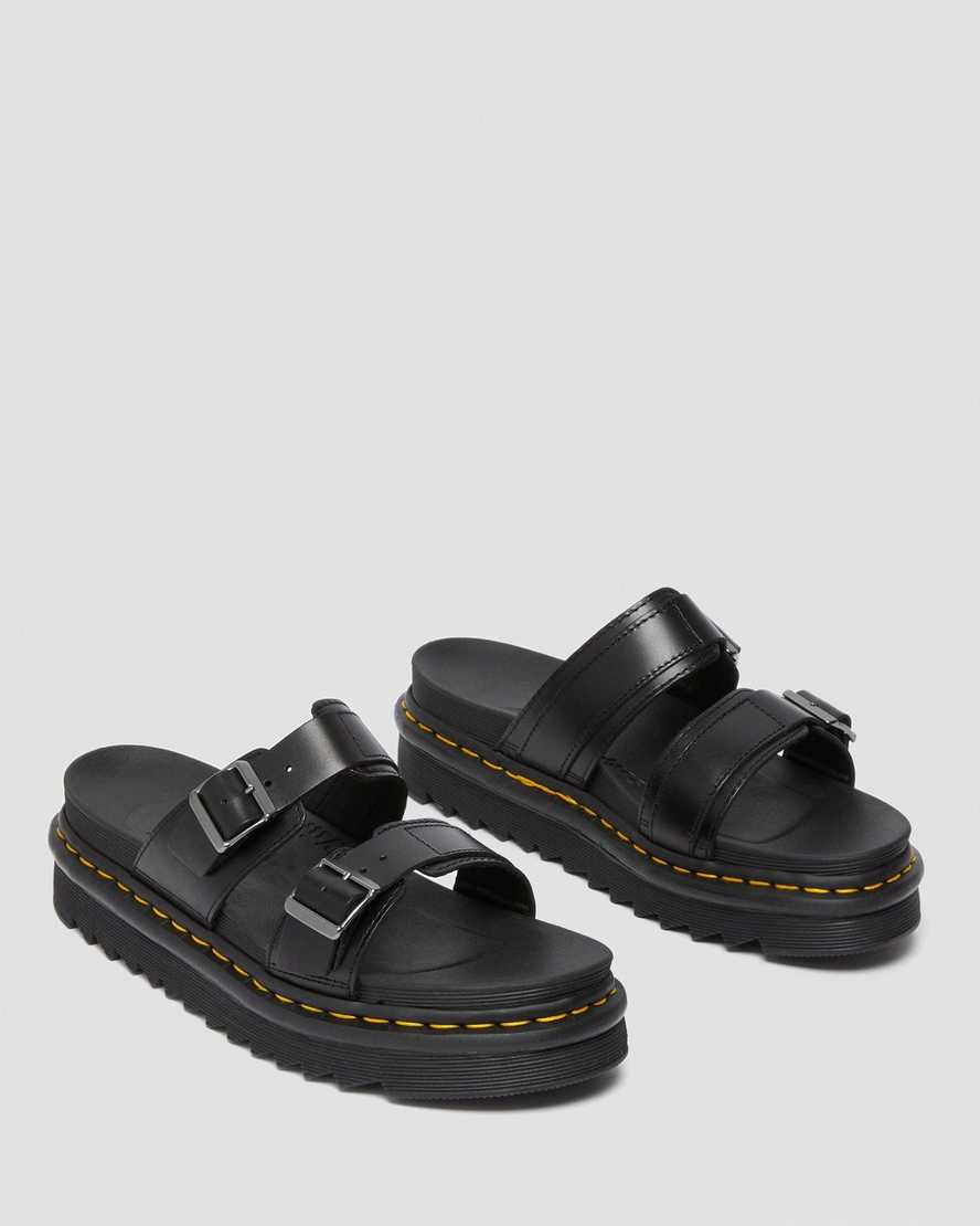 Černé pánské pantofle dr. martens myles brando s přezkou