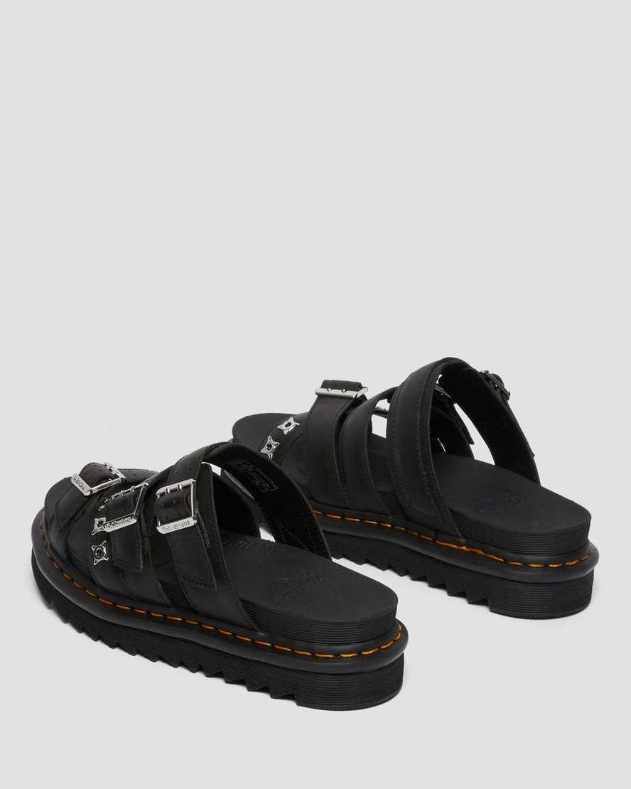 Černé pánské pantofle dr. martens ryker ii s hardwarovým páskem