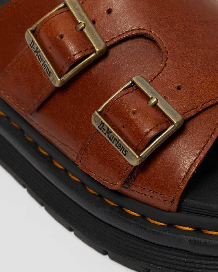 hnědé pánské nazouvací sandály dr. martens dax luxor