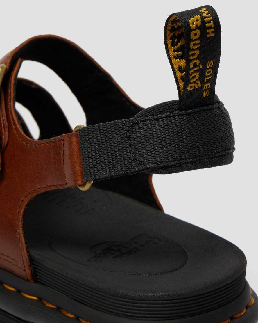 hnědé pánské sandály dr. martens soloman luxor s páskem