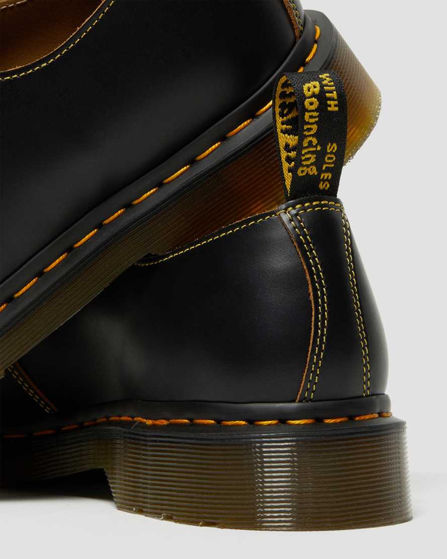 Černé pánské šněrovací boty dr. martens glyndon vintage smooth