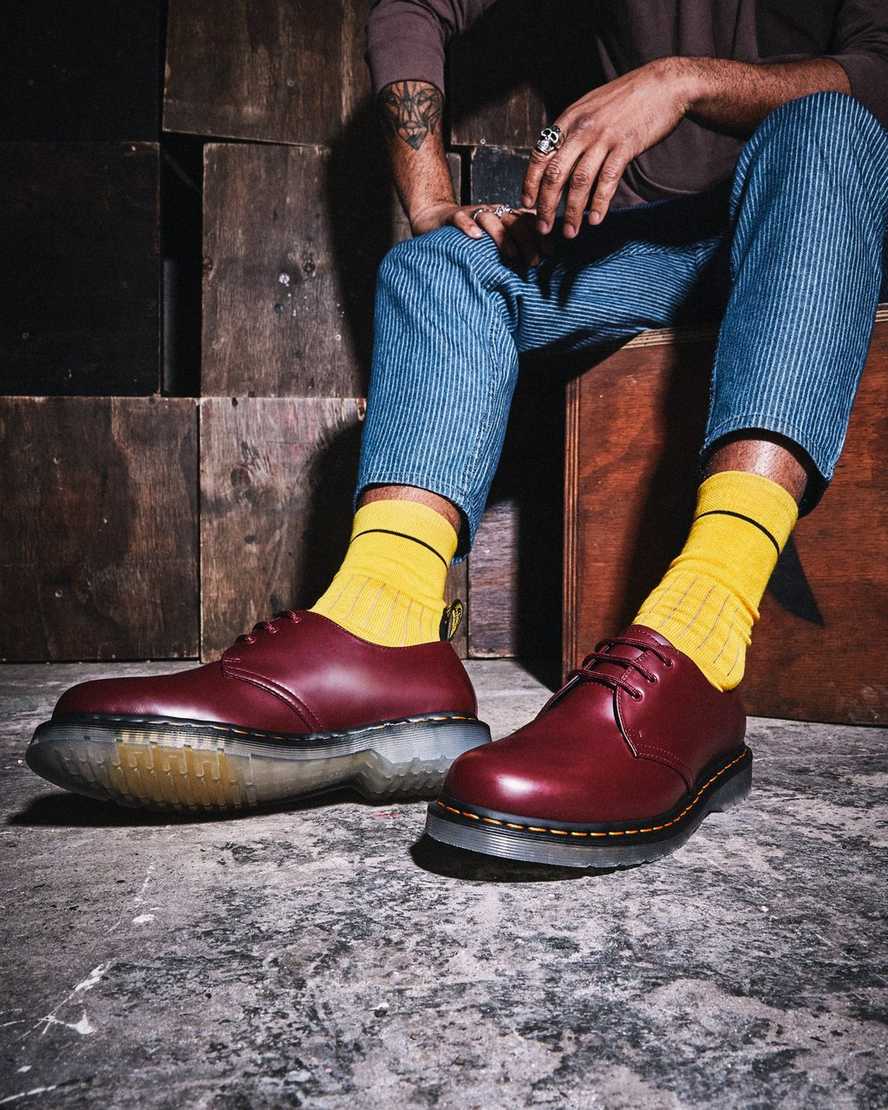 pánské oxfordské boty dr. martens 1461 iced smooth v červené barvě