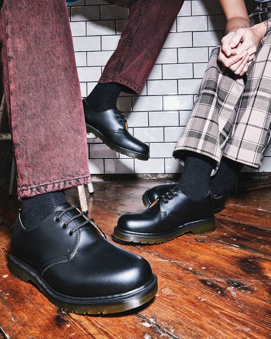 Černé pánské oxfordské boty dr. martens 1461 plain welt smooth