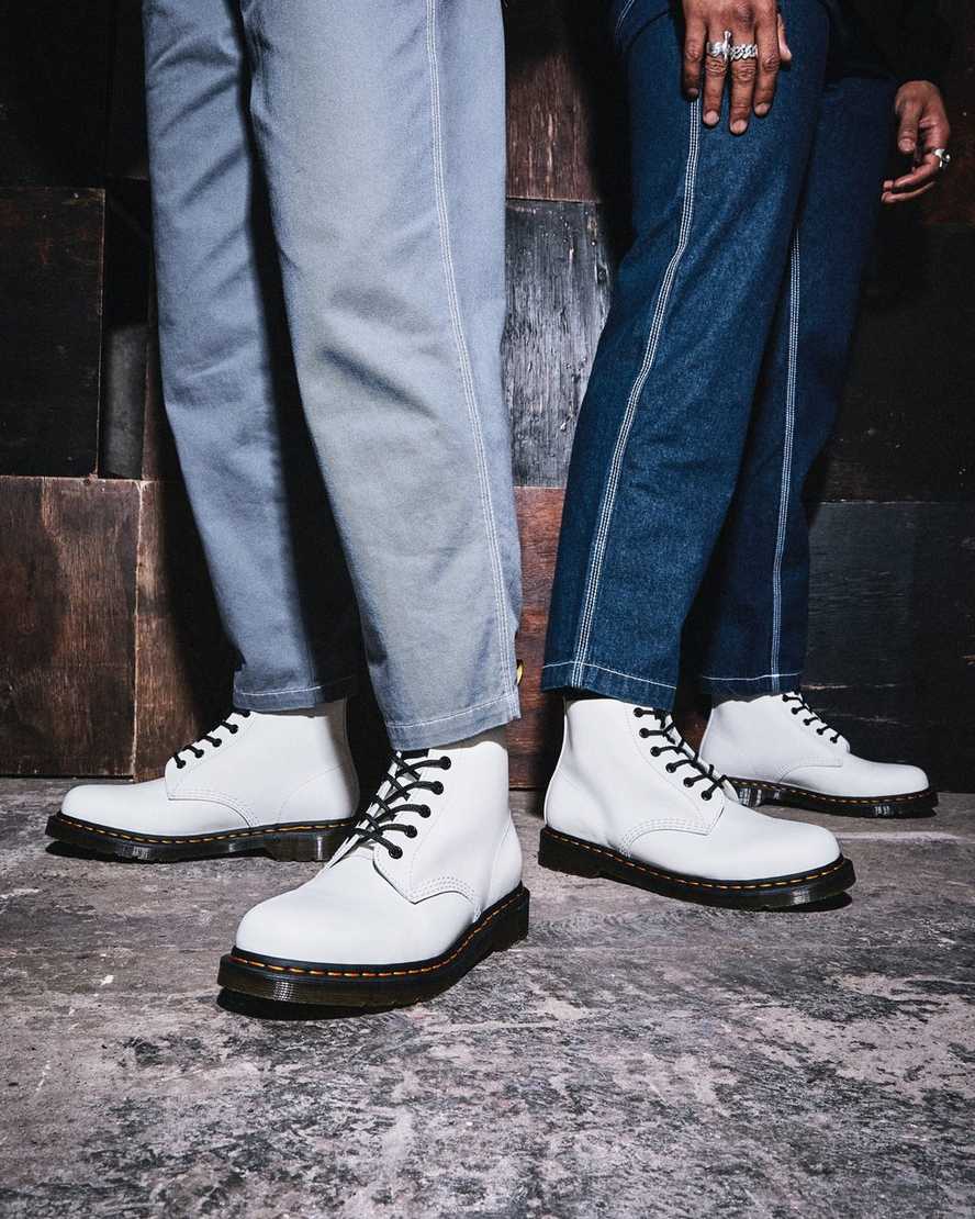 bílé dámské kotníkové boty dr. martens 101 yellow stitch smooth