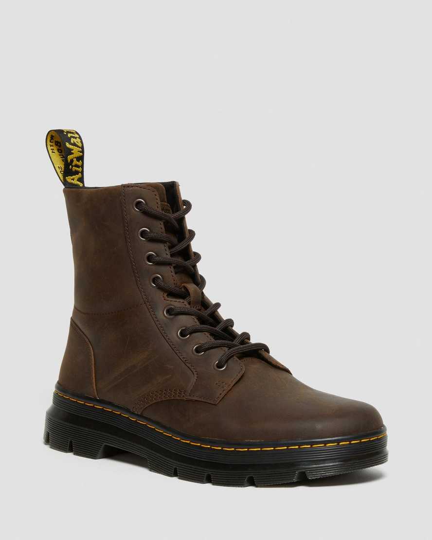 hnědé dámské volnočasové boty dr. martens combs crazy horse