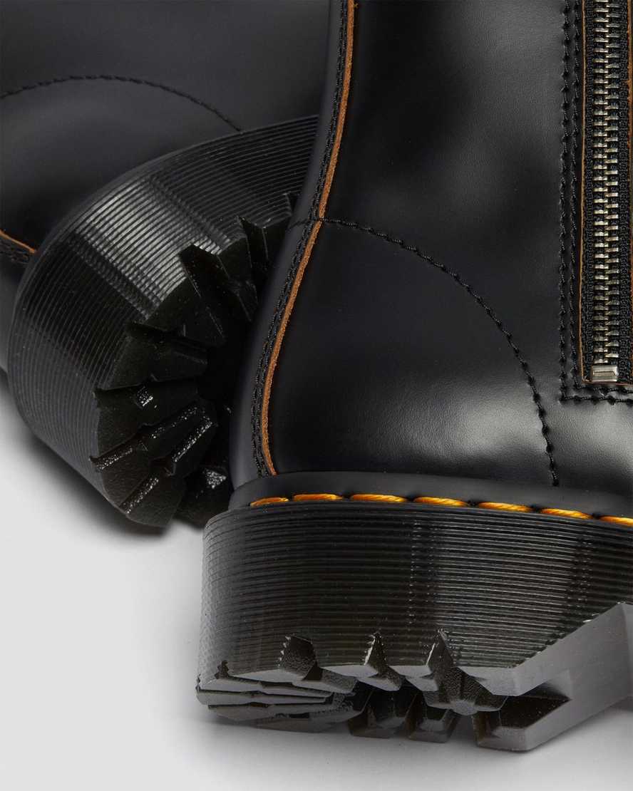 Černé dámské ležérní boty dr. martens 1460 laceless bex