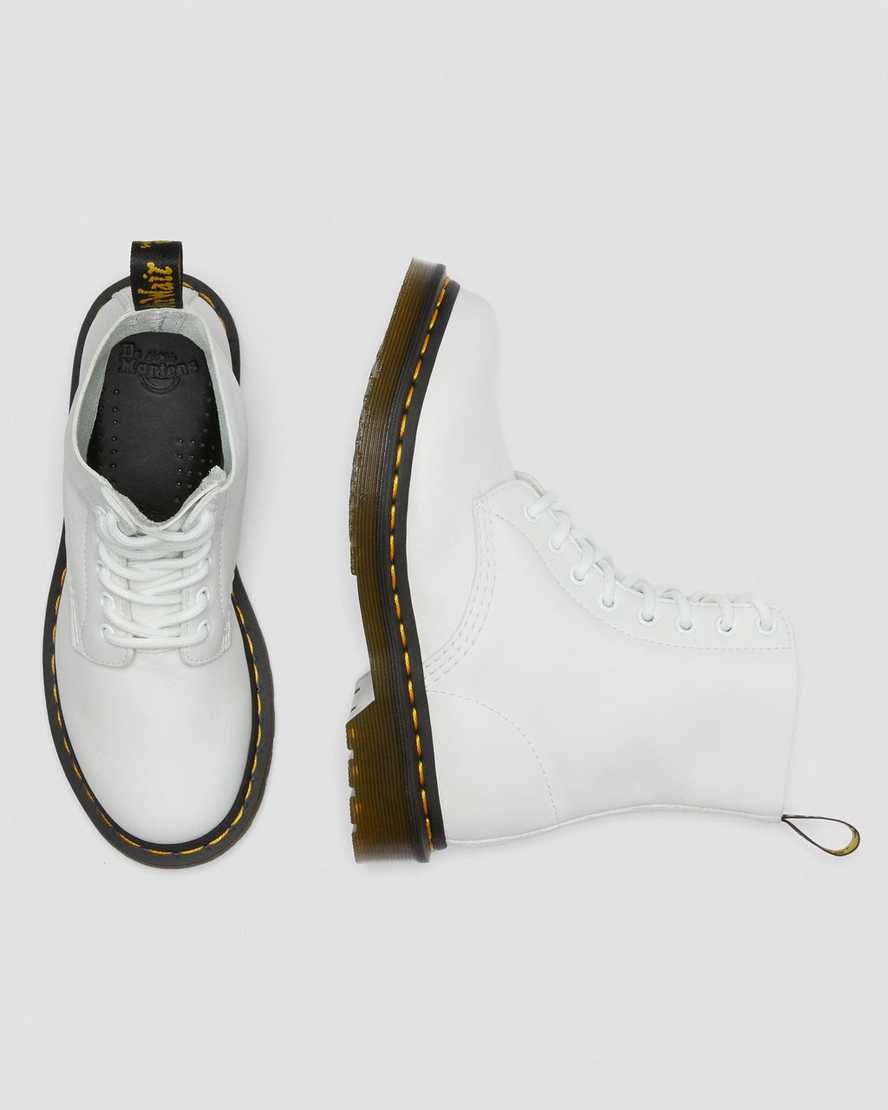 dámské boty dr. martens 1460 pascal virginia v bílém provedení