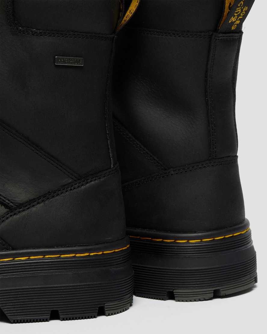 Černé dámské ležérní boty dr. martens iowa waterproof poly