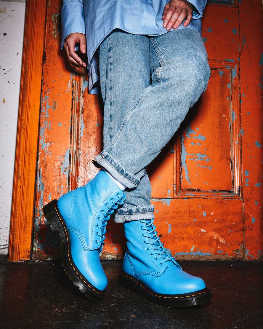 dámské ležérní boty dr. martens 1460 pascal virginia v modré barvě