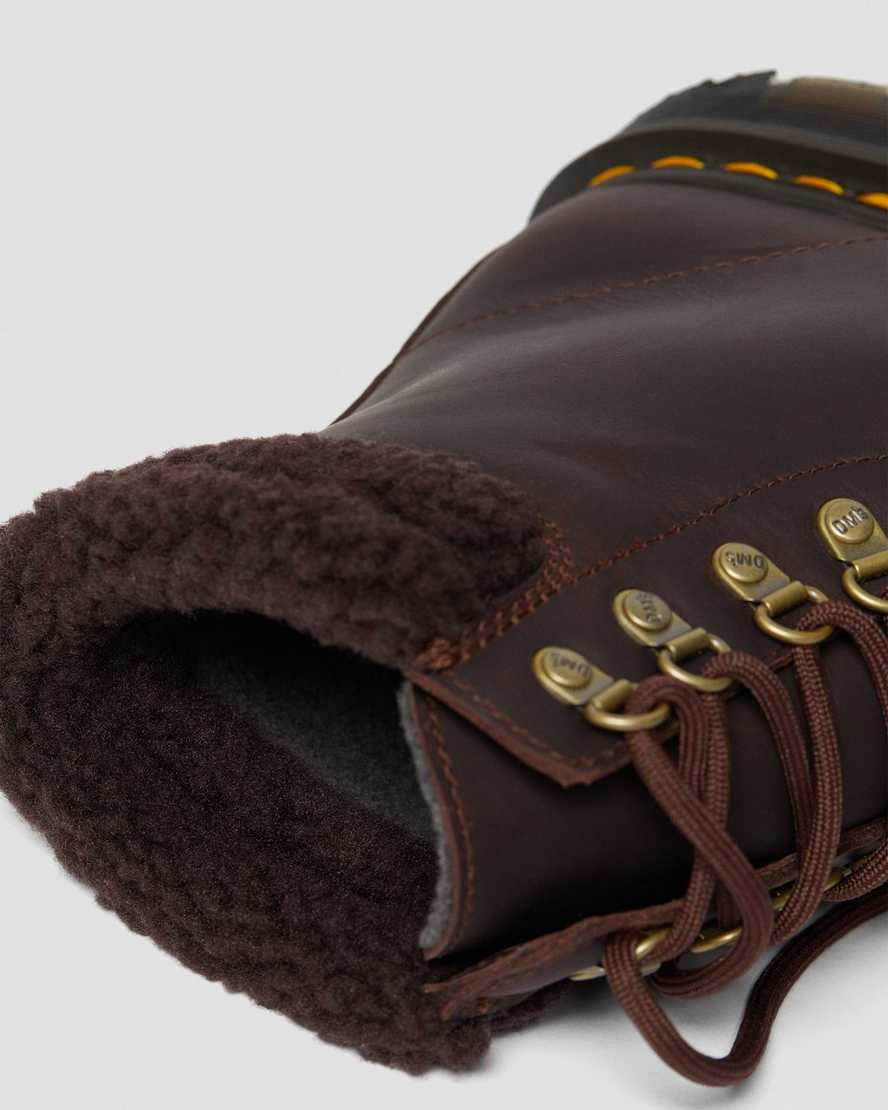 tmavě hnědé dámské volnočasové boty dr. martens 1460 dms wintergrip fleece