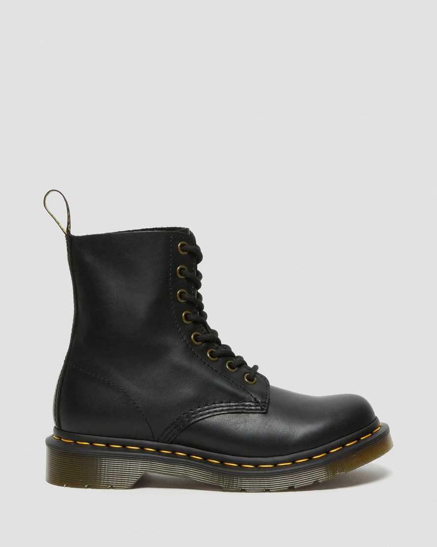 Černé dámské ležérní boty dr. martens 1460 pascal wanama