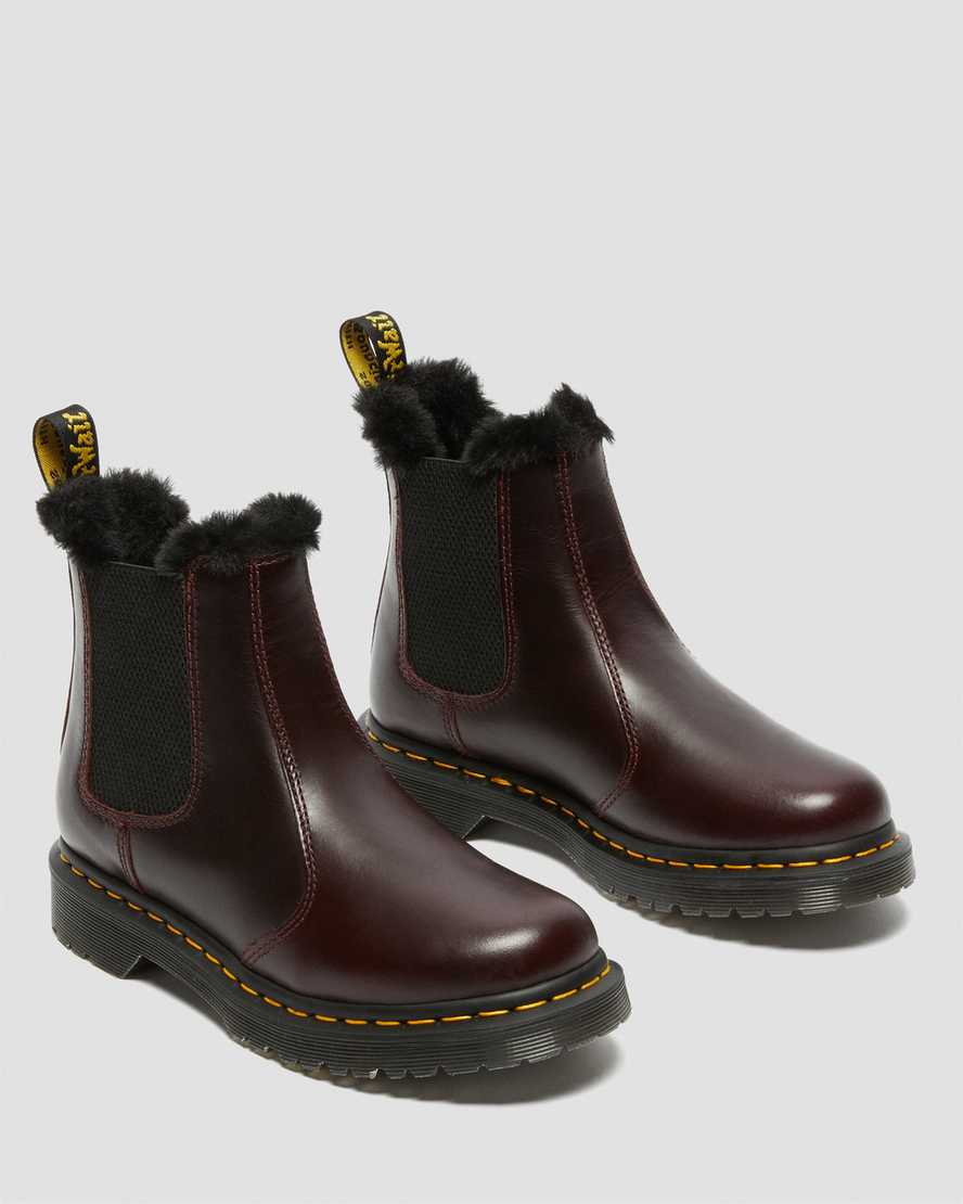 vínové dámské boty dr. martens 2976 leonore s podšívkou z umělé kožešiny chelsea