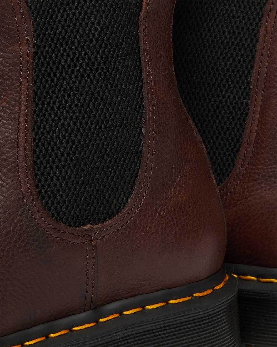 hnědé dámské boty dr. martens 2976 s podšívkou z umělé kožešiny chelsea