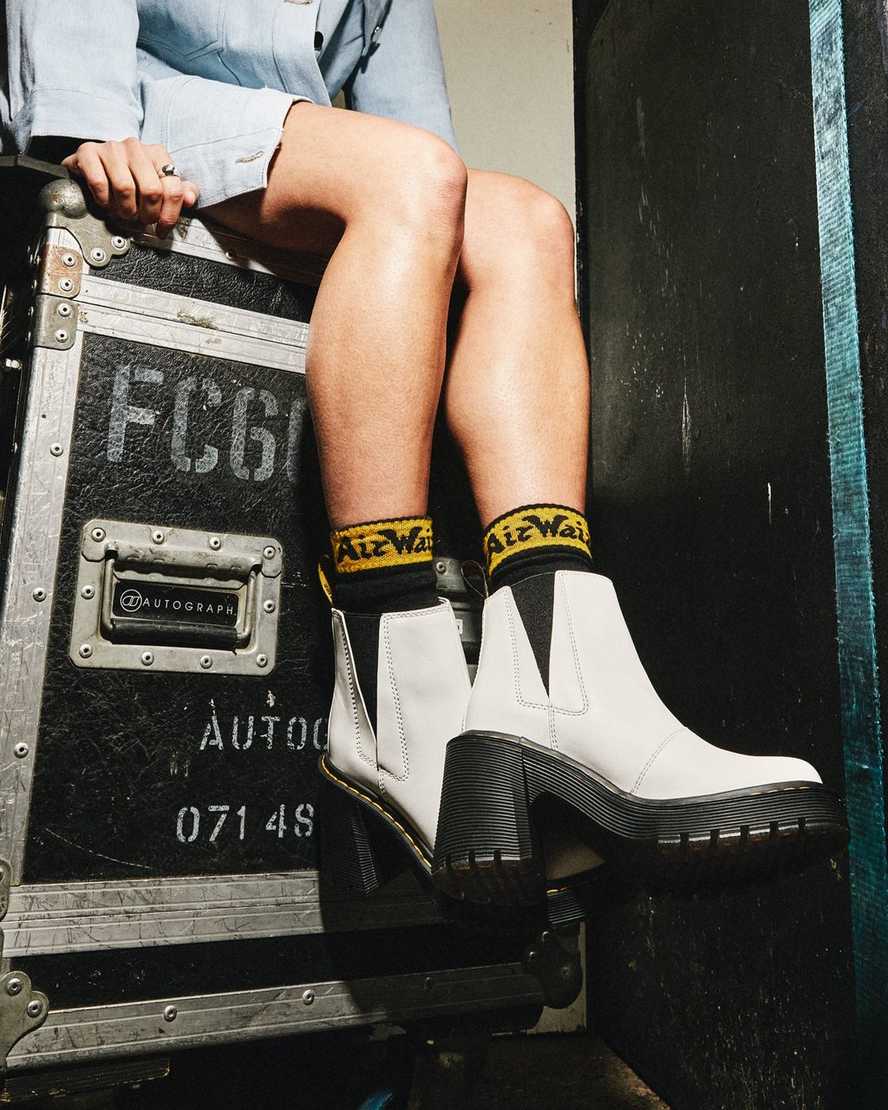 bílé dámské boty dr. martens spence na rozšířeném podpatku chelsea