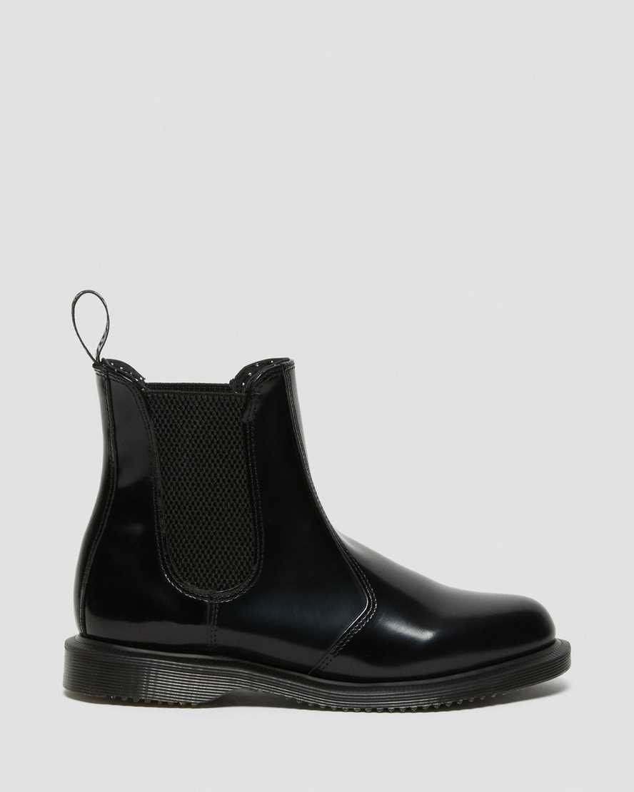 Černé dámské chelsea boty dr. martens flora smooth