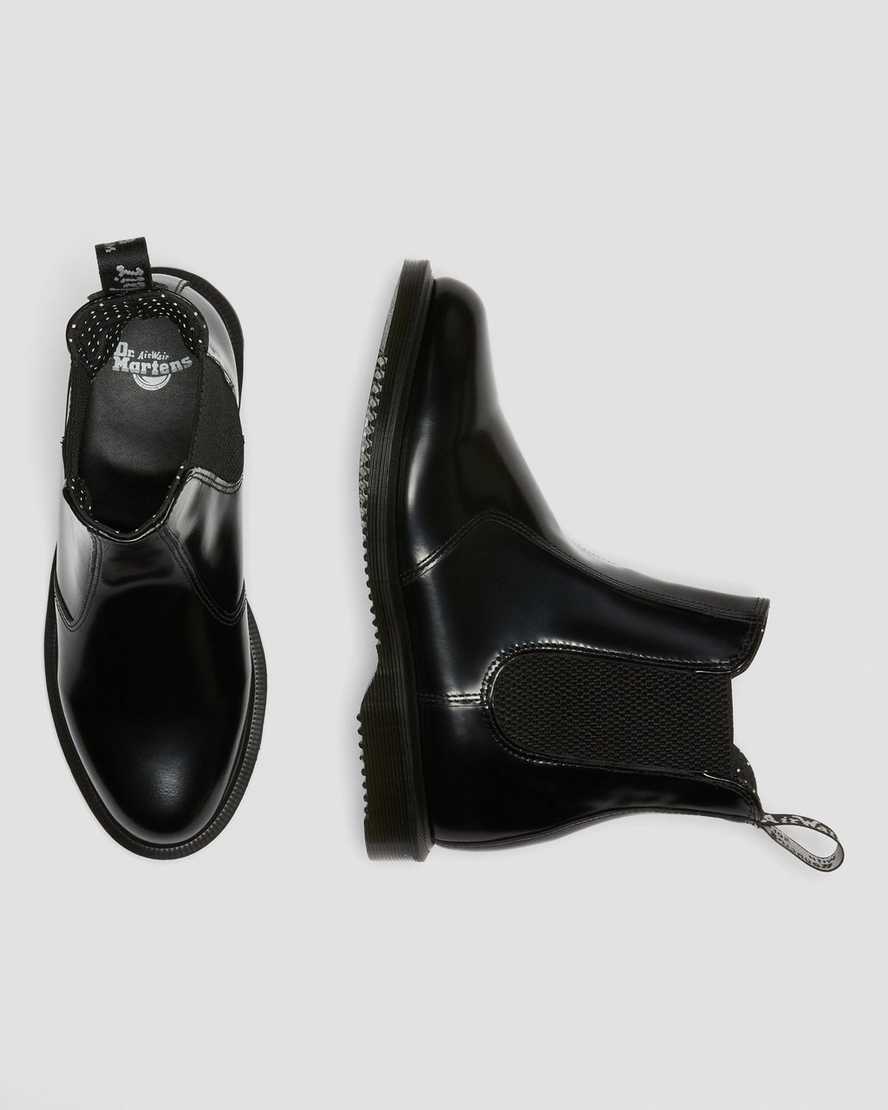 Černé dámské chelsea boty dr. martens flora smooth
