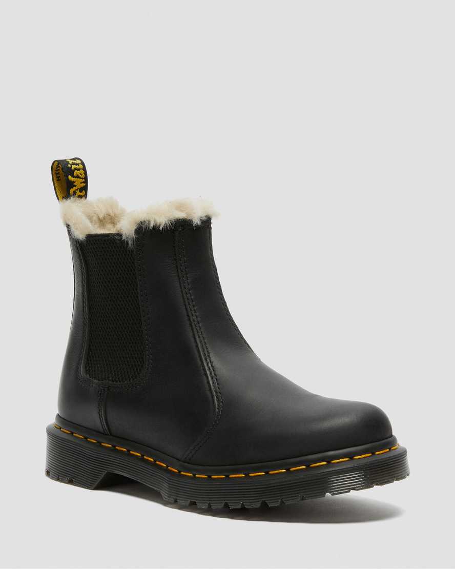 Černé dámské boty dr. martens 2976 s podšívkou z umělé kožešiny chelsea